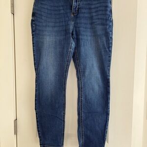 Straight leg skinny jeans medium blue wash
